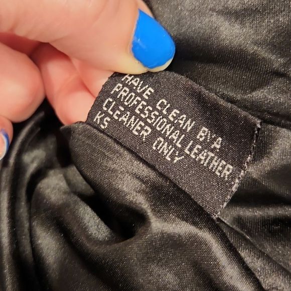 Gorgeous black leather motorcycle jacket size M with braided detail! - Picture 5 of 10